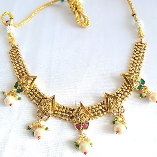 Beautiful Necklace in Gold Polish