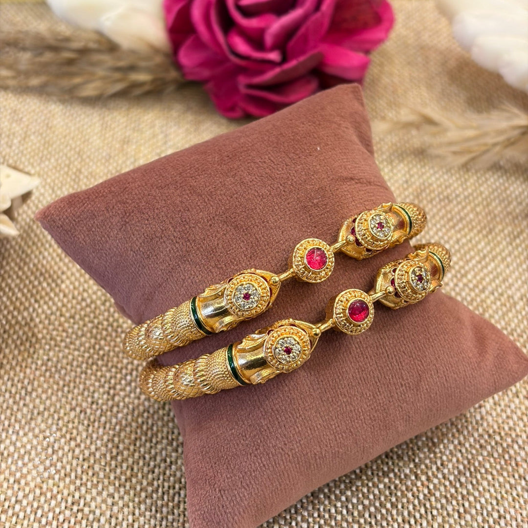 Gold Plated Rajwadi Kada set