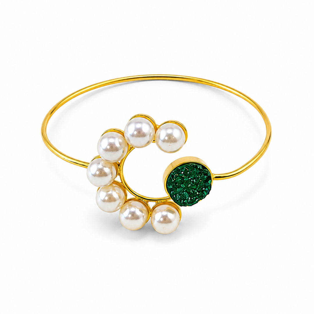 Stylish Green Gold Bracelet for Women Natural Green Stone